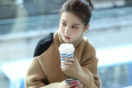 汤梦佳的家庭背景,出身寒门逆袭人生，揭秘她的家庭背景与奋斗历程